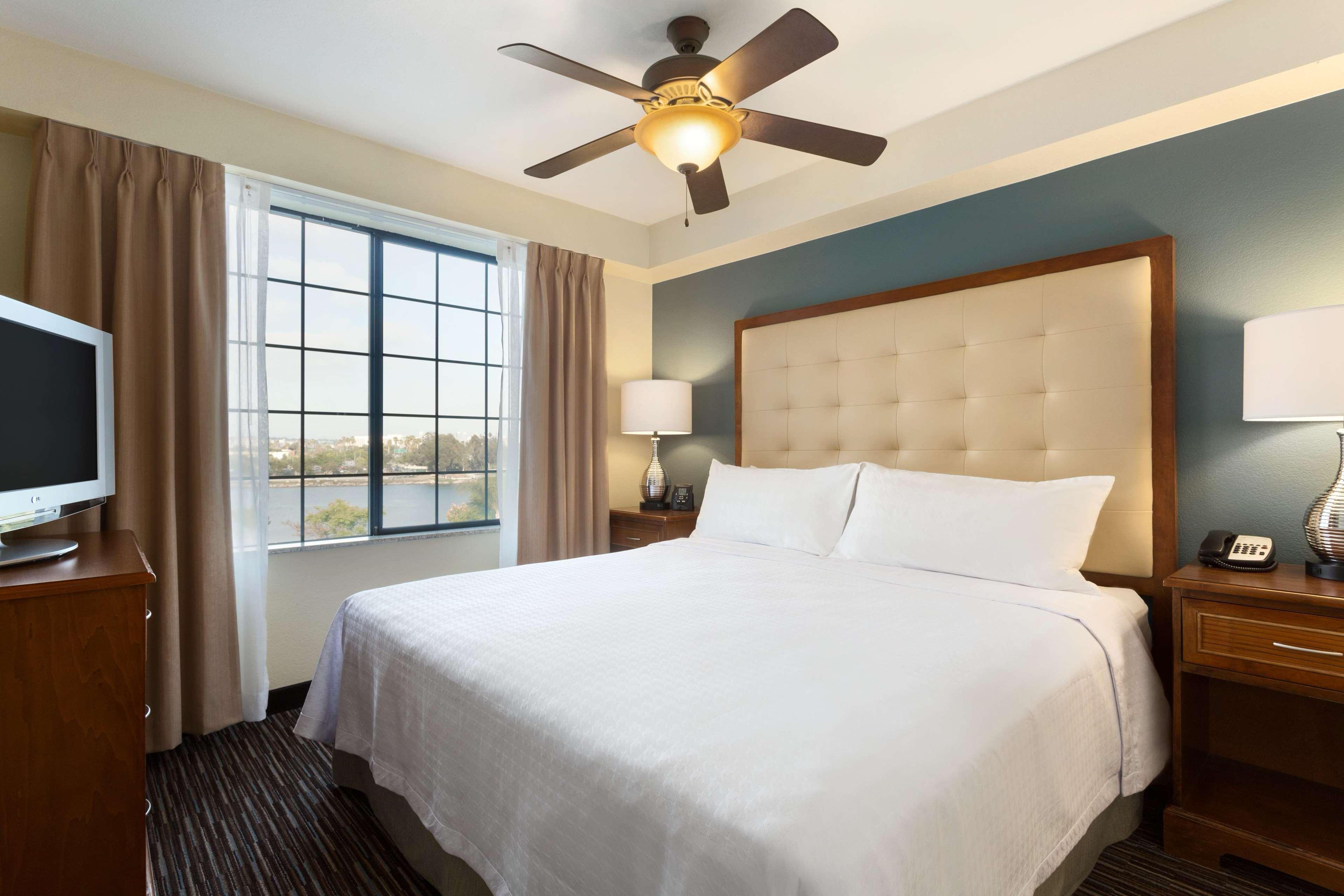 Homewood Suites By Hilton San Diego Airport-Liberty Station Экстерьер фото