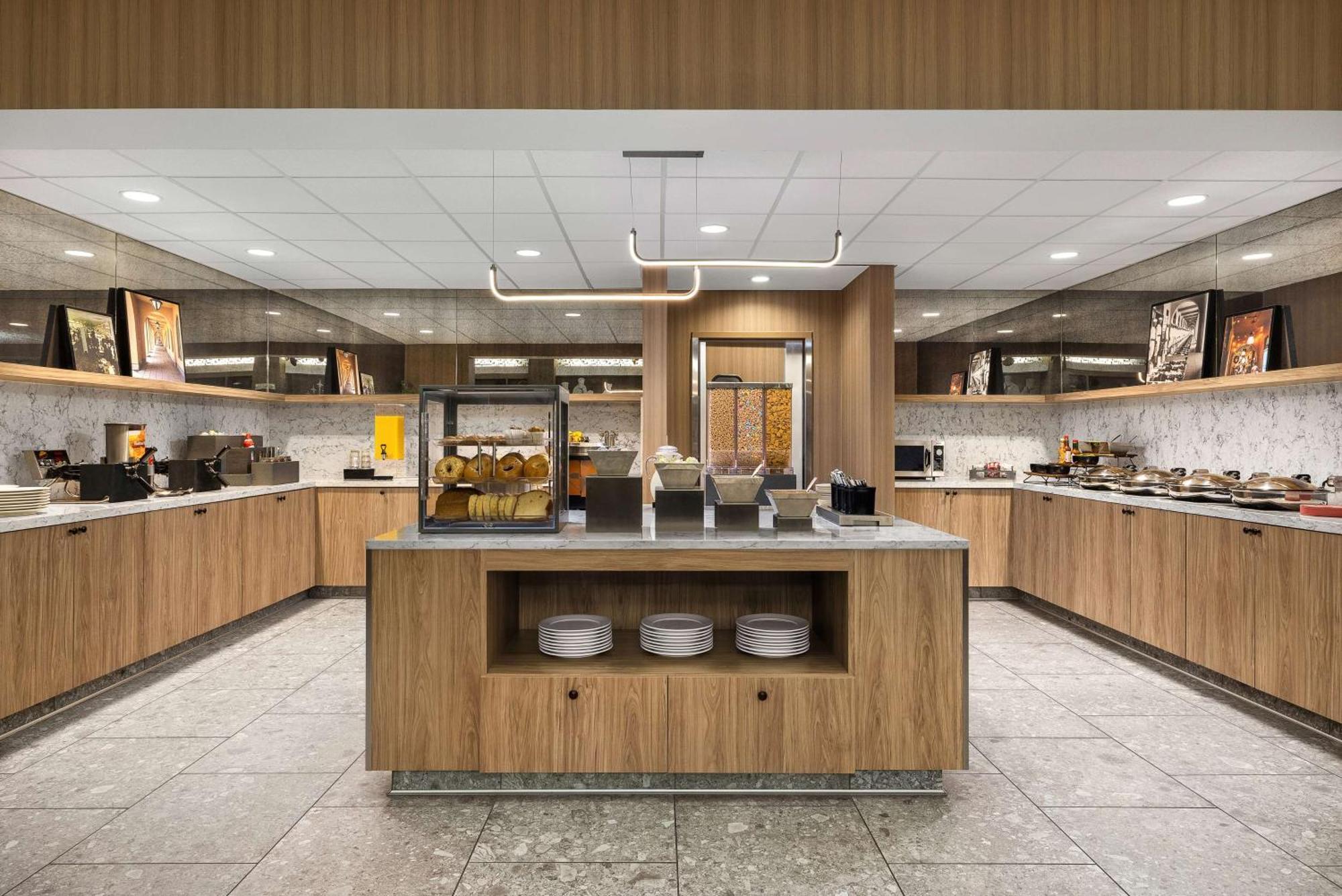 Homewood Suites By Hilton San Diego Airport-Liberty Station Экстерьер фото