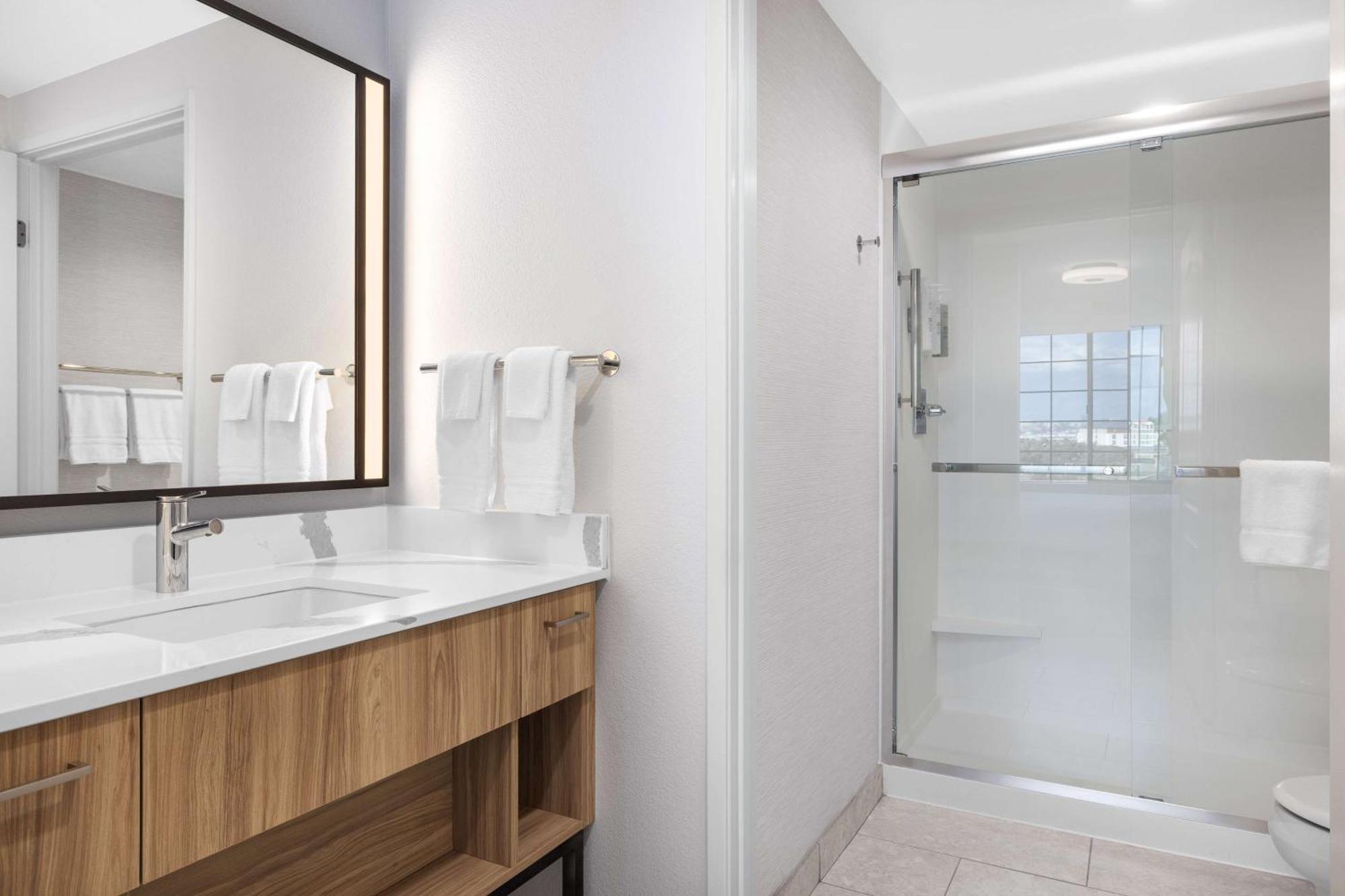 Homewood Suites By Hilton San Diego Airport-Liberty Station Экстерьер фото