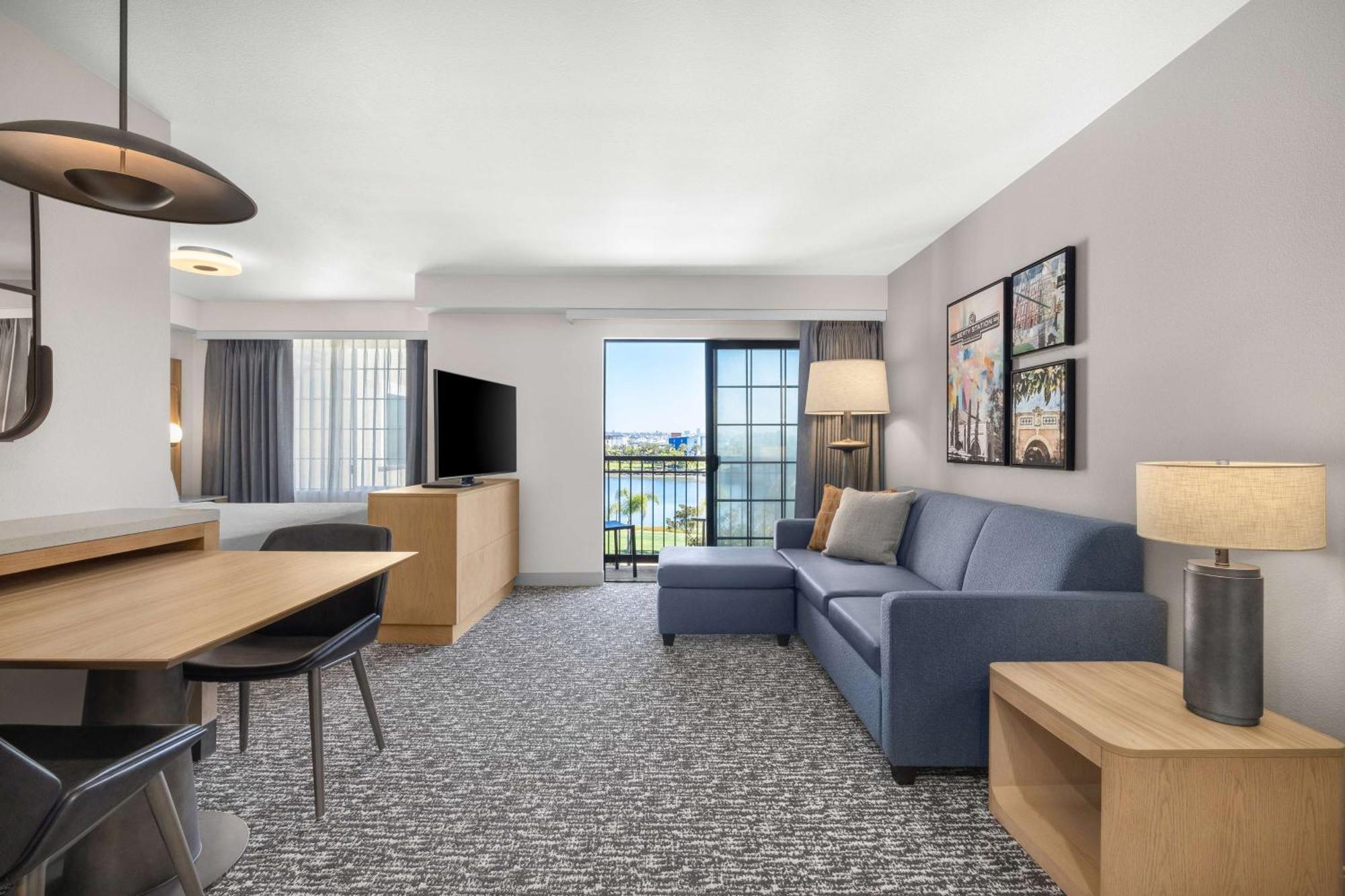 Homewood Suites By Hilton San Diego Airport-Liberty Station Экстерьер фото