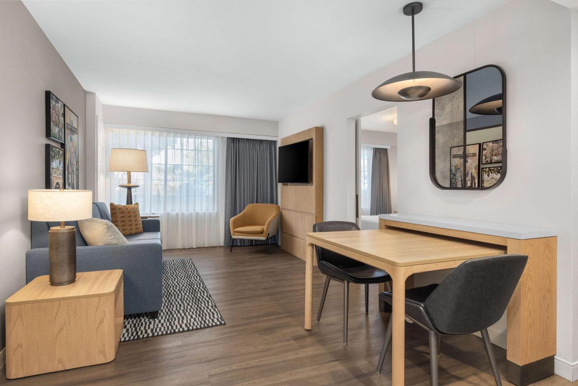 Homewood Suites By Hilton San Diego Airport-Liberty Station Экстерьер фото