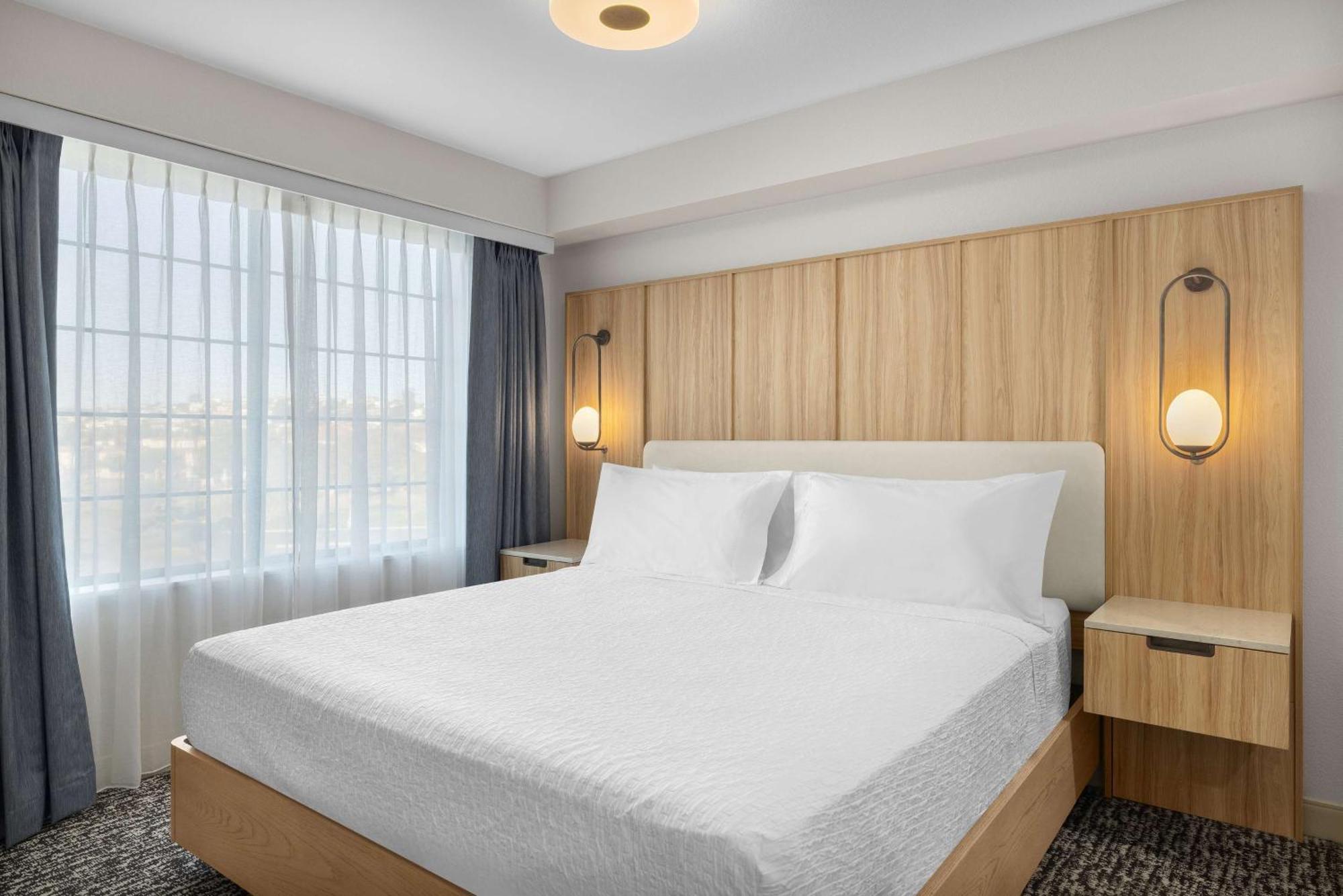 Homewood Suites By Hilton San Diego Airport-Liberty Station Экстерьер фото