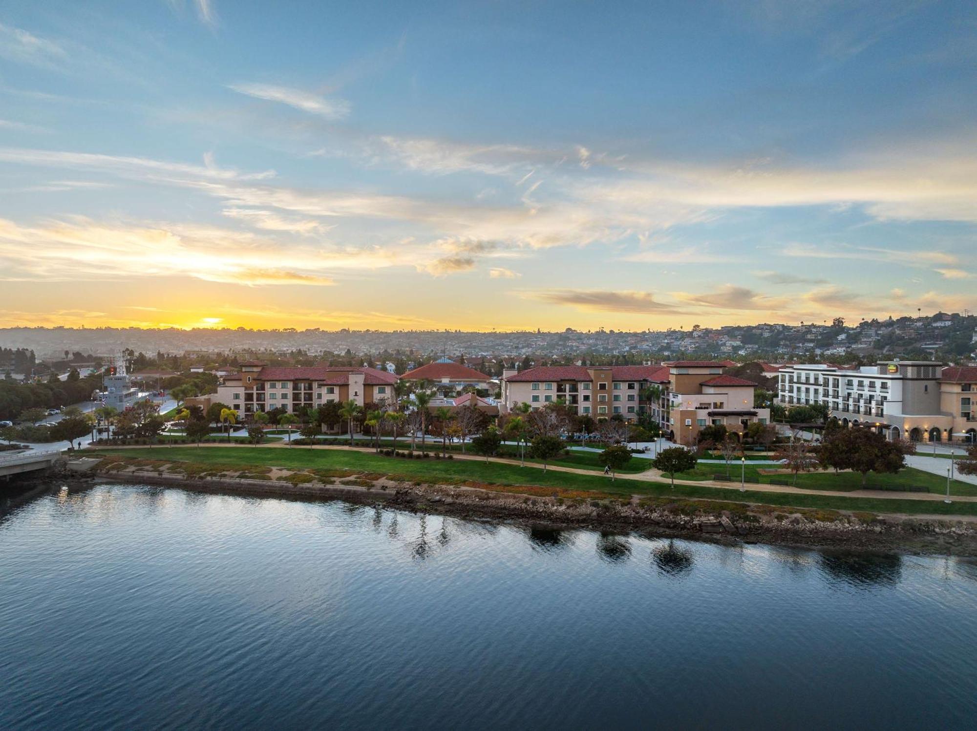 Homewood Suites By Hilton San Diego Airport-Liberty Station Экстерьер фото